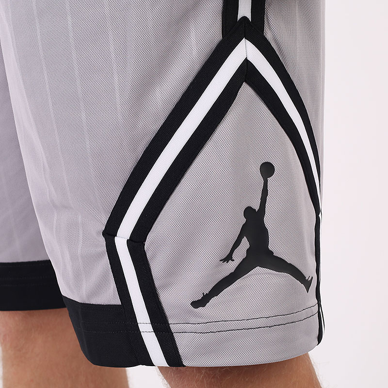 мужские серые шорты  Jordan Jumpman Diamond Striped Short CD4908-059 - цена, описание, фото 3